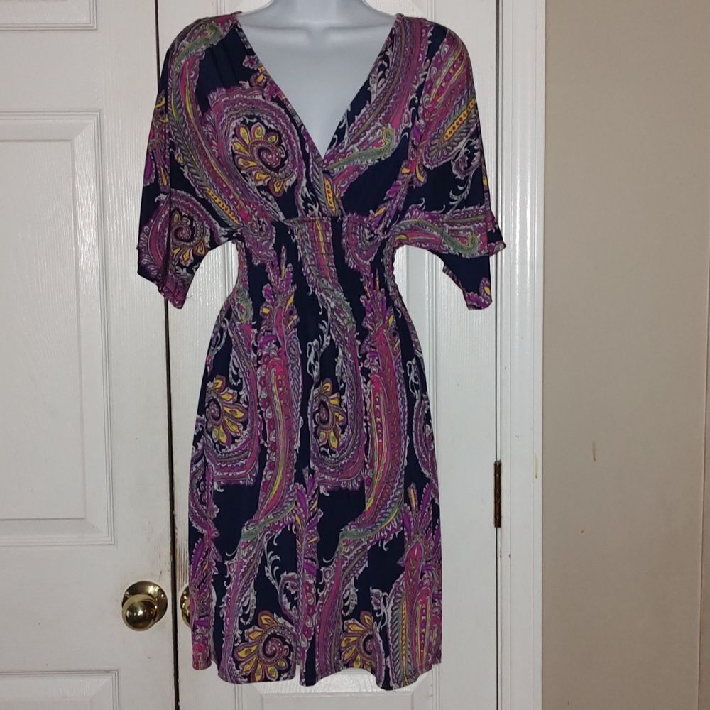 5th & Love  wide elastic waist colorful v neck dress  Sz S